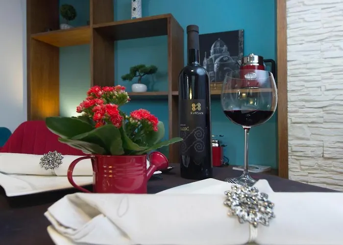 Capitans House שיבניק